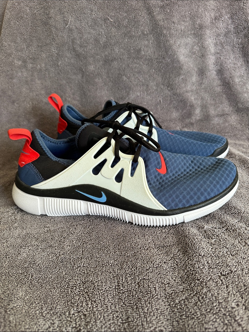 Nike Alcame Running Shoe, Size 13